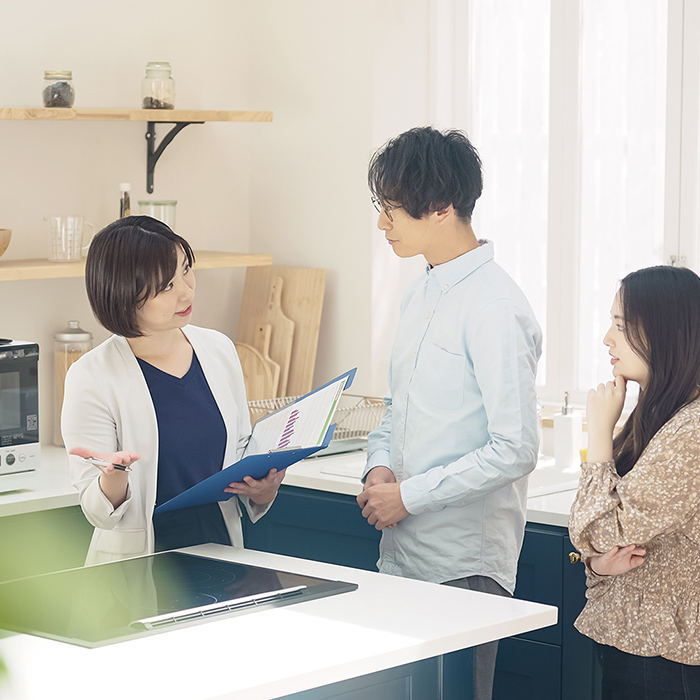 共に気付き、共に築く。